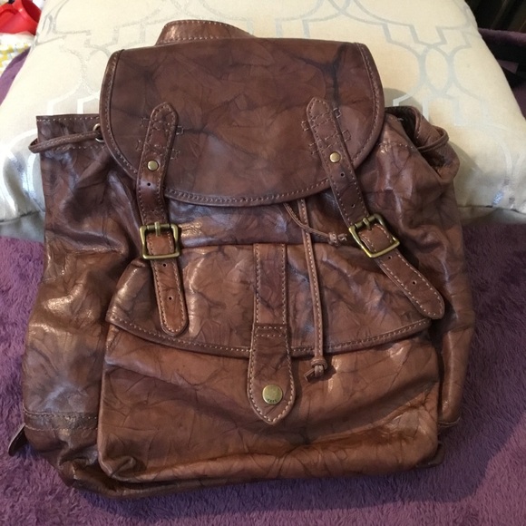 REDOING CLOSET FOR FALL . HAPPY POSHING - Picture 1 of 1